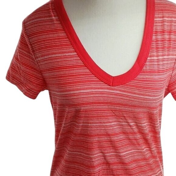 Universal Thread Womens S Red Striped V Neck Short Sleeve T Shirt Casual Top - Picture 3 of 8